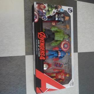 アベンジャーズ　フィギア　新品　値下げ