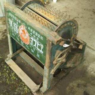 足踏式脱穀機の画像