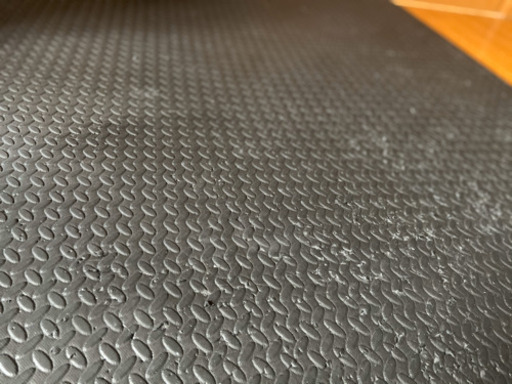 エアロバイク★マットつき。