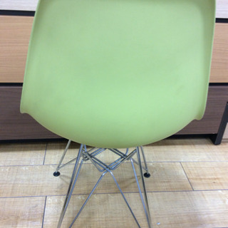 サイドシェルチェア Herman Miller. ライム vitra 酸化、キズ汚れあり