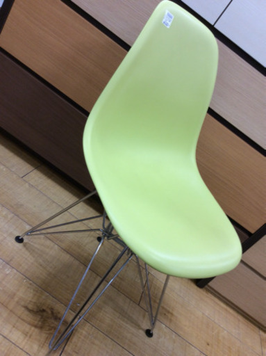 サイドシェルチェア Herman Miller. ライム vitra 酸化、キズ汚れあり