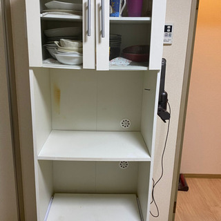 食器棚の画像