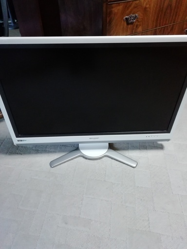 シャープ液晶　TV　３７型