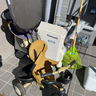 子供用三輪車　保護者用取手付きの画像