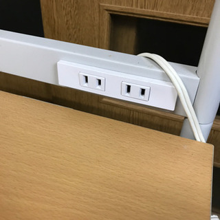 パソコンデスクの画像
