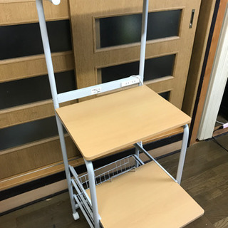 パソコンデスクの画像