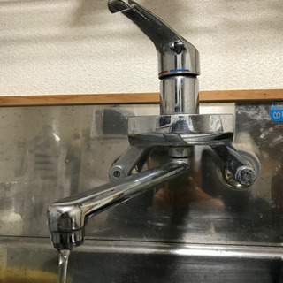 【解決しました】キッチン 蛇口 水漏れ