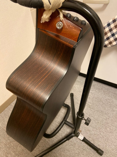 【格安】Taylor NS24CE クラシックギター 電池入れ交換済