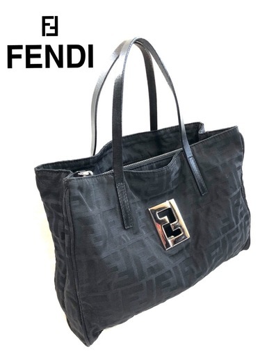 FENDI　ズッカ柄　ハンドバッグ