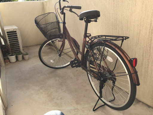 自転車24インチ　かご付き　カギ付きブラウン