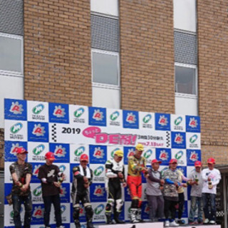 バイク  サーキット  レース  整備など興味のある方