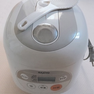 【お取引き中】SANYOマイコンジャー炊飯器　5.5合炊き201...