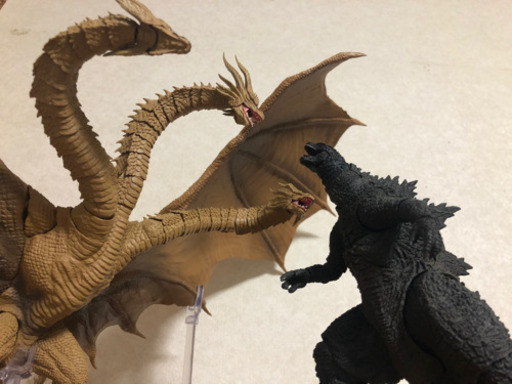 【S.H.Monster Arts】キングギドラ2019