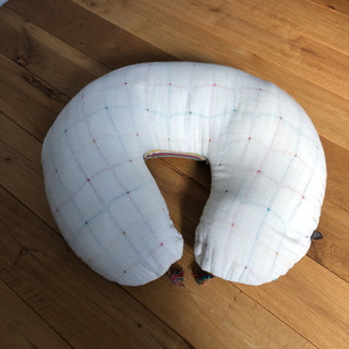 BOBO 授乳クッション