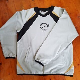 ナイキ 長袖シャツ