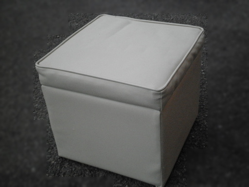 00241 収納スツール★ホワイト【中古美品】