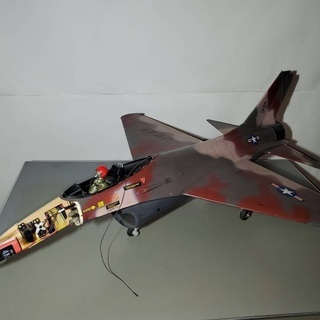 2 ジェット機 戦闘機 模型 飛行機 軍用機 長さ:111㎝ 