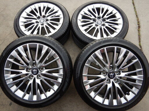 220系クラウンエレガンススタイル純正　18インチ　クラウン、エスティマ