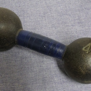 運動不足に！　「鉄アレー　４KG」