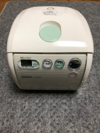 ZOJIRUSHI   炊飯器　3合炊き