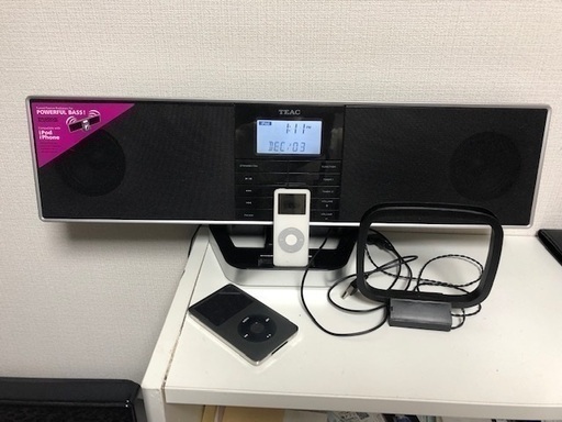 TEAC　IPOD用スピーカー　【綺麗】【いい音します】いＦＭ付き　MC-DX80i