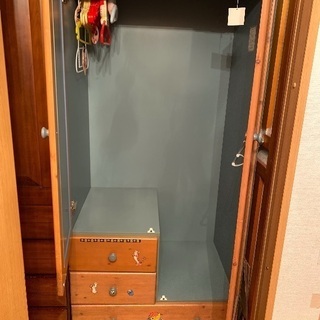 子供用洋服タンスの画像