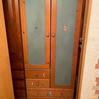 子供用洋服タンスの画像