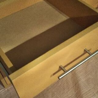 沢山入ります✨木の収納家具の画像