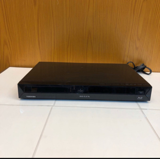 TOSHIBA 完動品320GB 2チューナー Blu-rayレコーダー ダブル録画 D-BZ500 REGZA 岡山発（760）AKARI