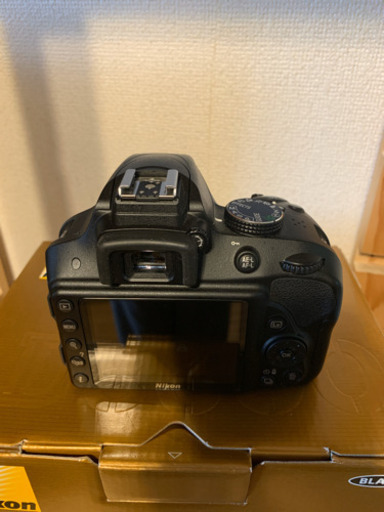 Nikon D3300 本体のみ　付属品•新品バッテリー付き　値下げ