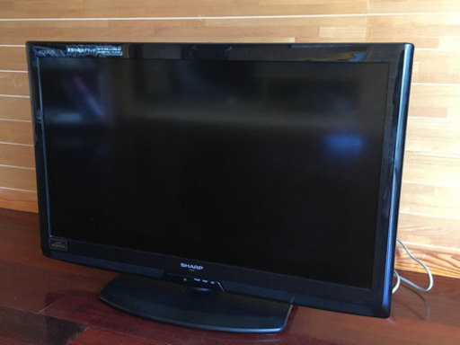 32型テレビ　シャープ　AQUOS