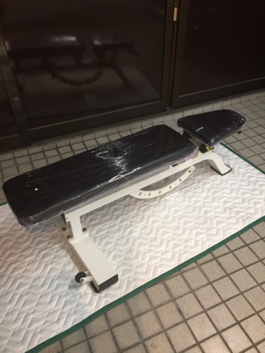新品ベンチ