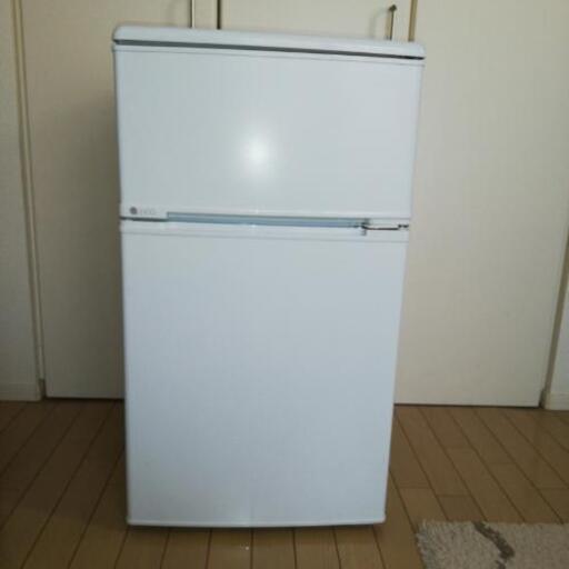 御一人様用冷凍冷蔵庫、¥1000です。取りに来ていただける方