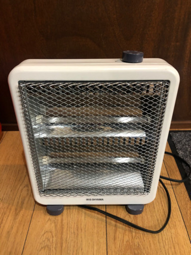 アイリスオーヤマ　電気ストーブ