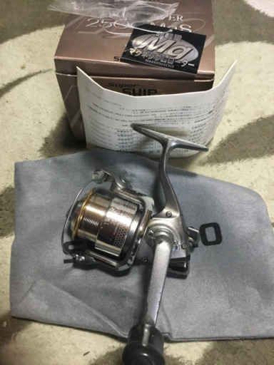 シマノ　ツインパワー 2500 MgS