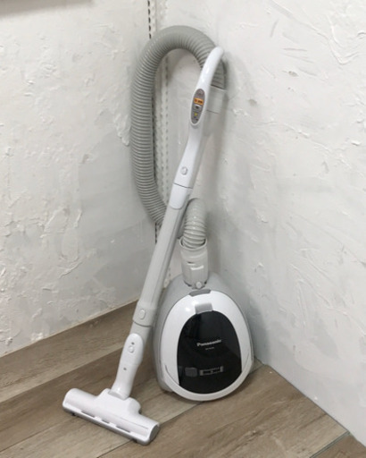Panasonic パナソニック　紙パック式掃除機　MC-KL9A-K