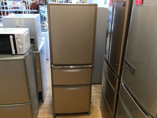 【安心1年保証付】3ドア冷蔵庫 MITSUBISHI MR-C34A-P 2017年製 335L シール跡有 ※前足1本欠品 【トレファク桶川店】