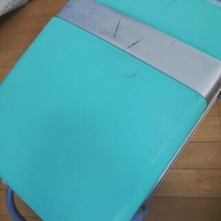 スーツケースの画像