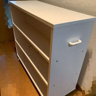 キャスター付き本棚の画像