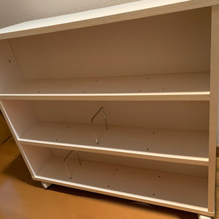 キャスター付き本棚