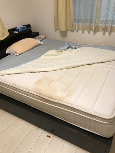 ニトリのクイーンベッド
