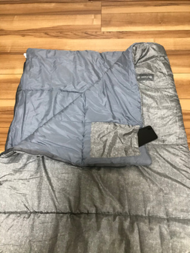 スノーピークとコールマンのシュラフ