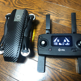 【売り切れました】最安値　GPS ドローン　horystone hs720 折り畳みの画像