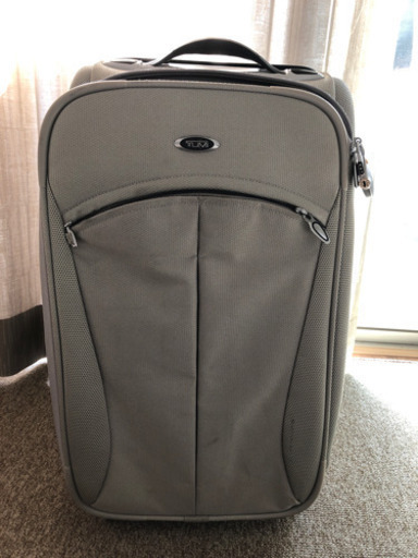 TUMI キャリーケース　スーツケース　6422ALU