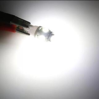 LED T10ウェッジ ホワイト  6個入りの画像