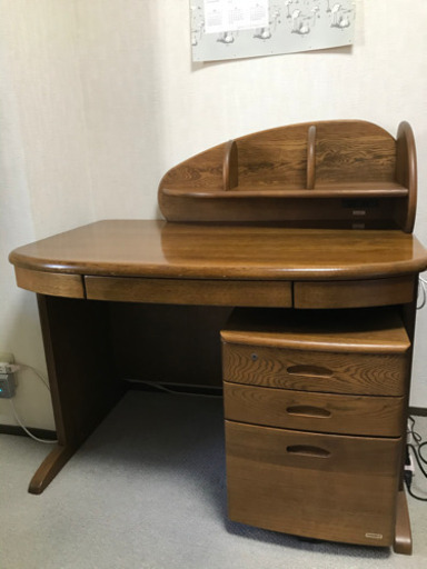 浜本工芸社製の学習机