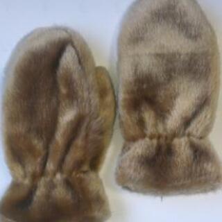 毛づやテカテカな手袋の画像