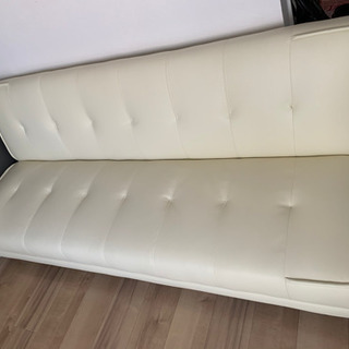 ほぼ新品‼︎３人掛けソファーベッドの画像