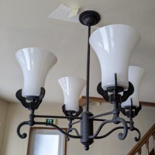 照明器具　ログハウスや別荘に良いですね