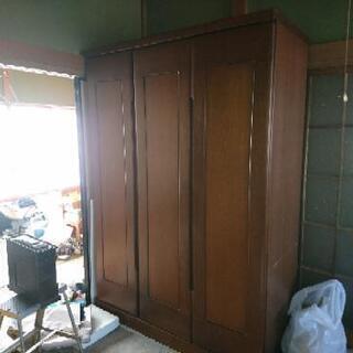 洋服ダンス  サイズH170W135奥行き60の画像